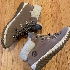 Sorel Out & About bootie